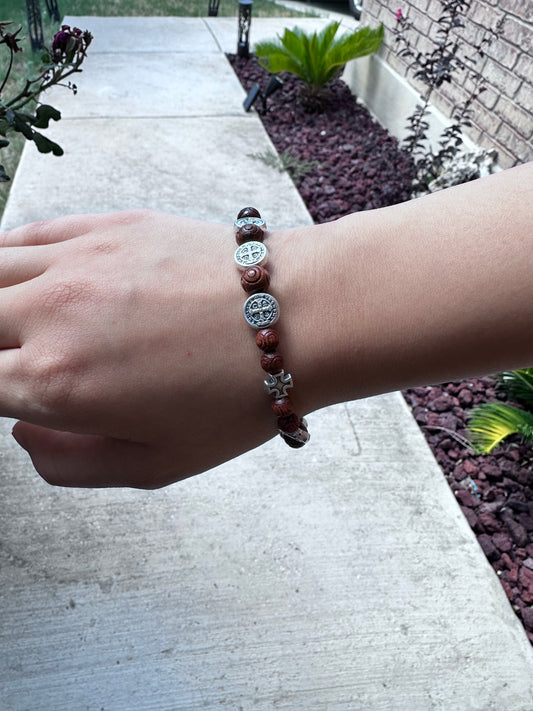 Pulsera San Benito Cuentas Madera Oscura