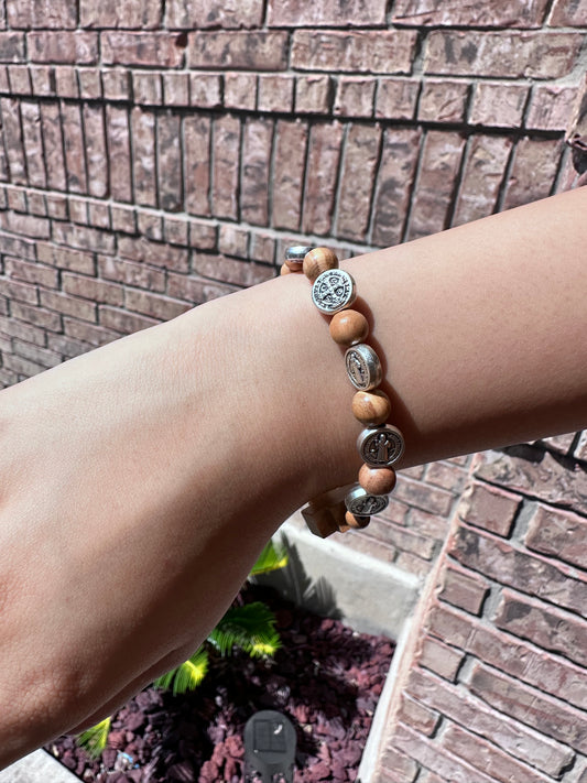 Pulsera San Benito Cuentas Madera