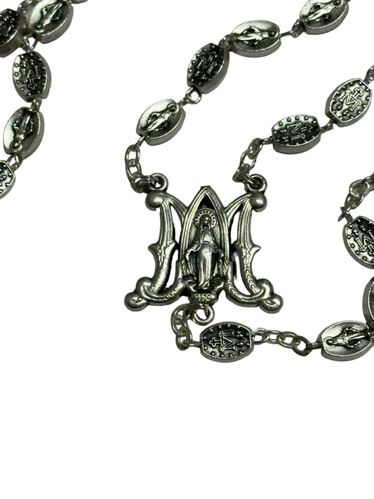 Rosario in metallo con grani di medaglia miracolosa