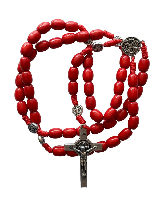 Rosario di San Benedetto in legno rosso