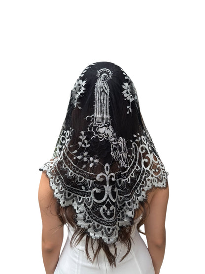 Velo triangular plateado y negro – Nuestra Señora de Fátima
