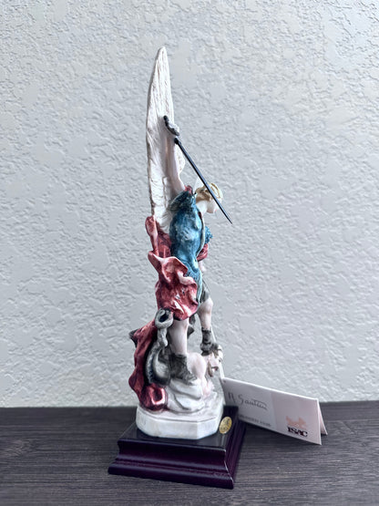 Estatua de San Miguel Arcángel hecha de polvo de mármol, tamaño 8,6 pulgadas