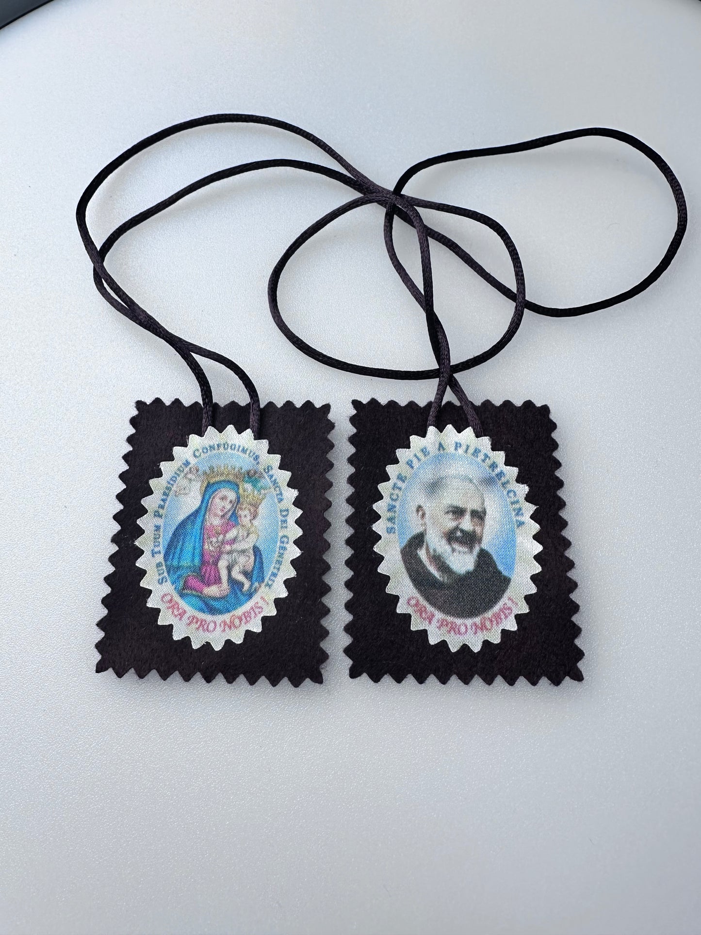 Scapolare di San Padre Pio 2,5 pollici x 2 pollici