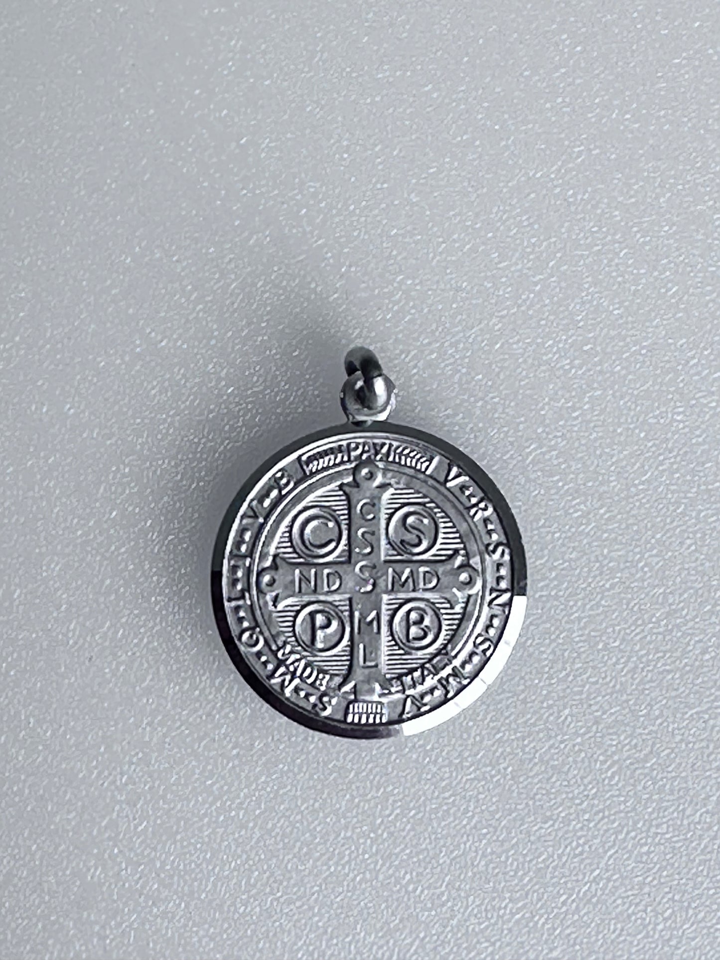 Medalla de San Benito/Cadena en Plata 925/ Rodio mm.25