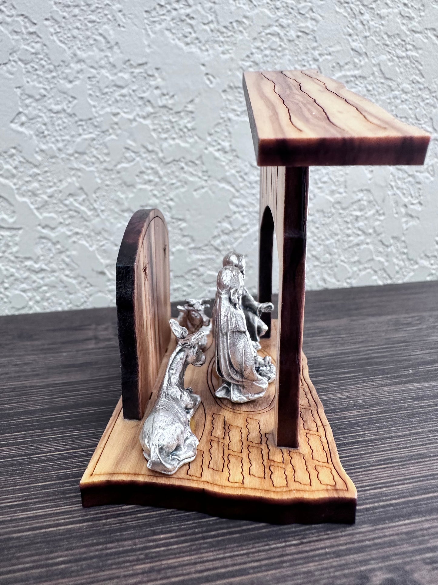 Nativity Scene Made of Olive Wood, Size 3.5x3 1/4 Inchs