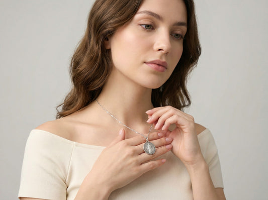 Medaglia coniata di San Benedetto in argento 925 con catena in argento 925