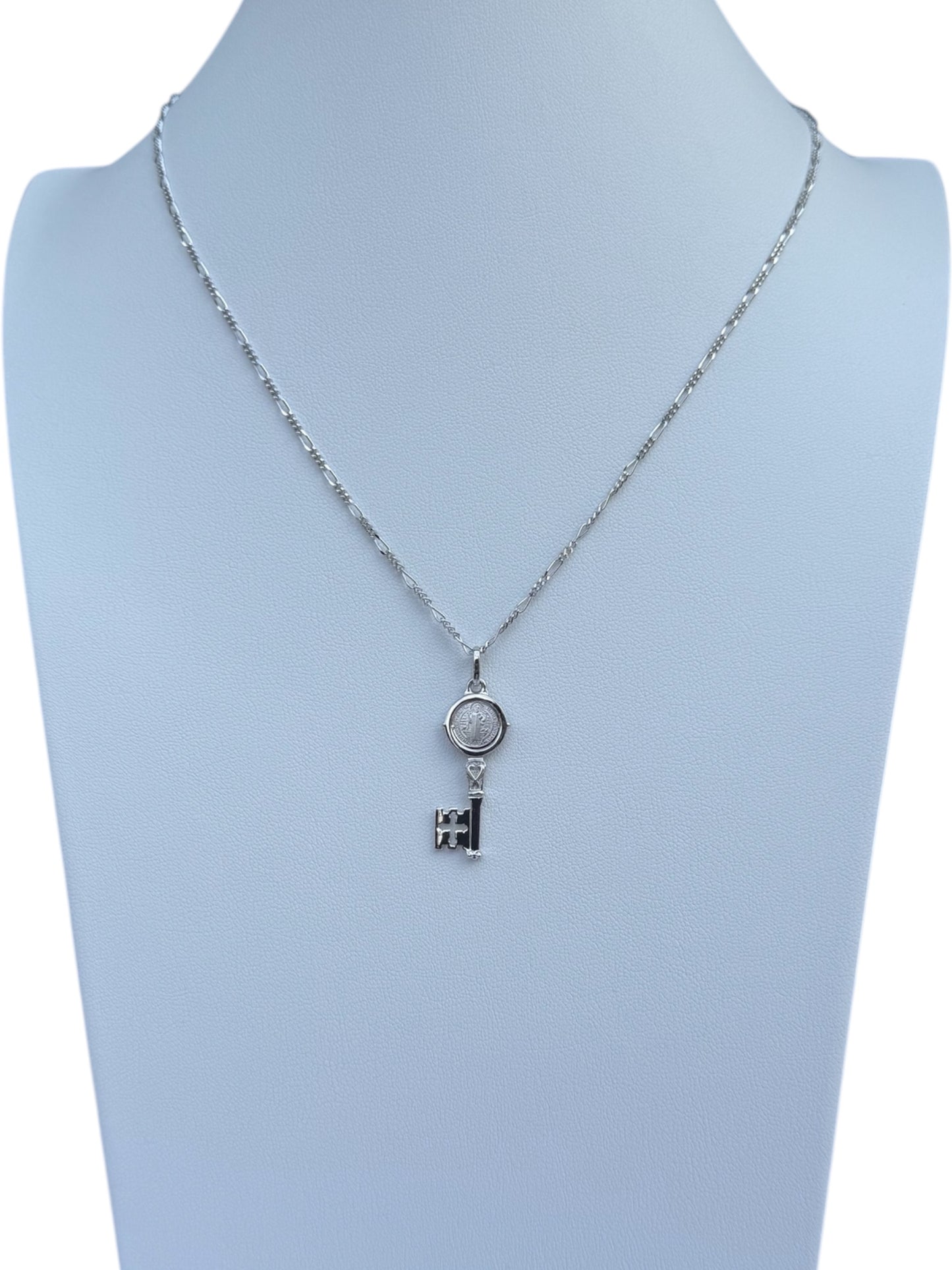 Llave de San Benito en Plata Rodiada 925 mm.23 Con Cadena 19,5 Pulgadas